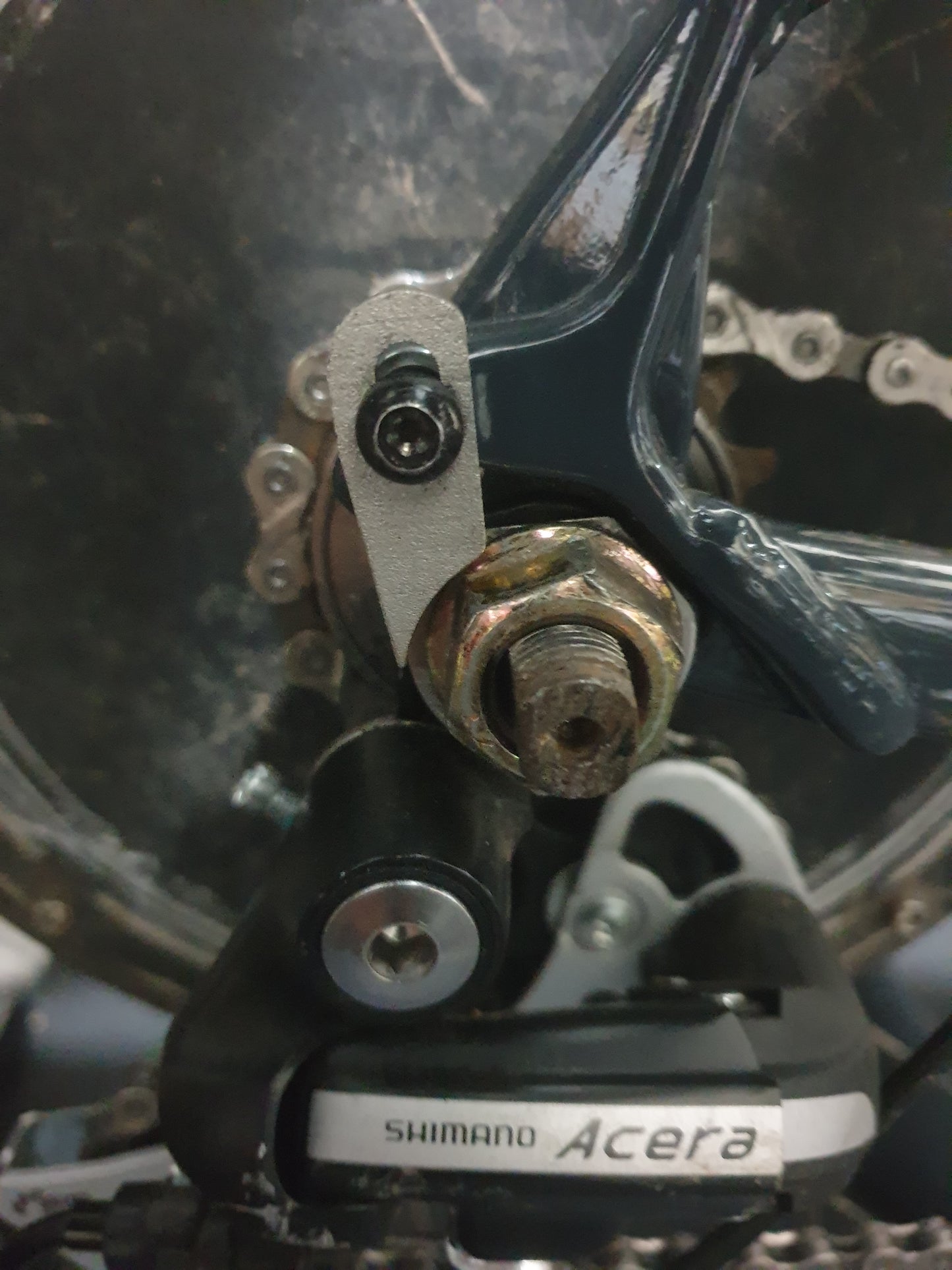 Connodale torque arms