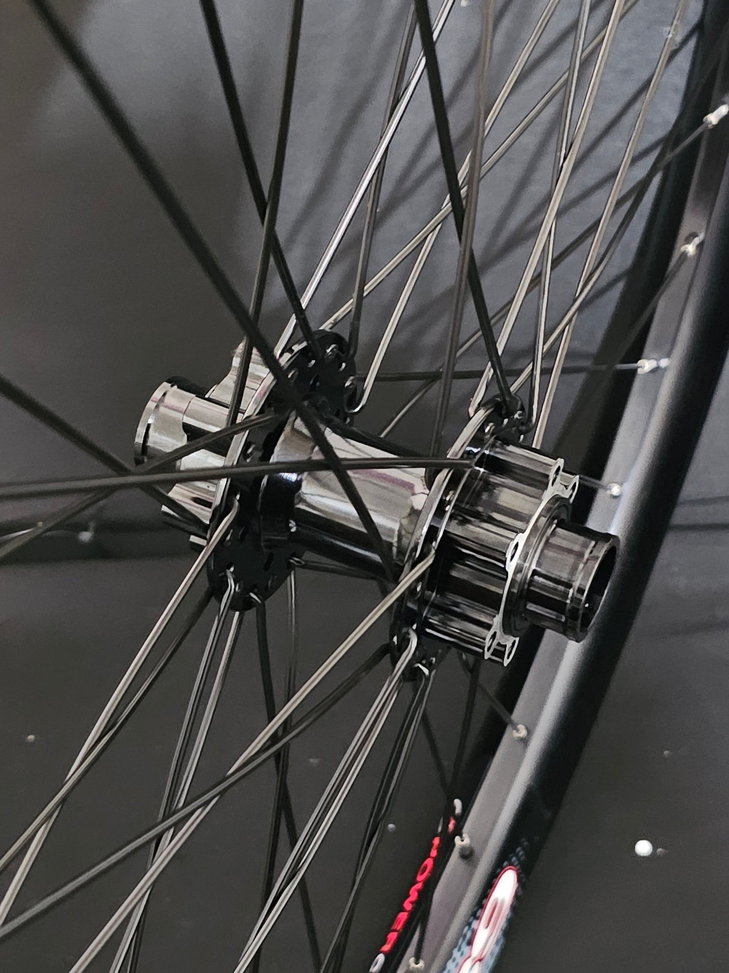 MTX 39 thru axle front wheel 26"/27.5"/29" dual disk